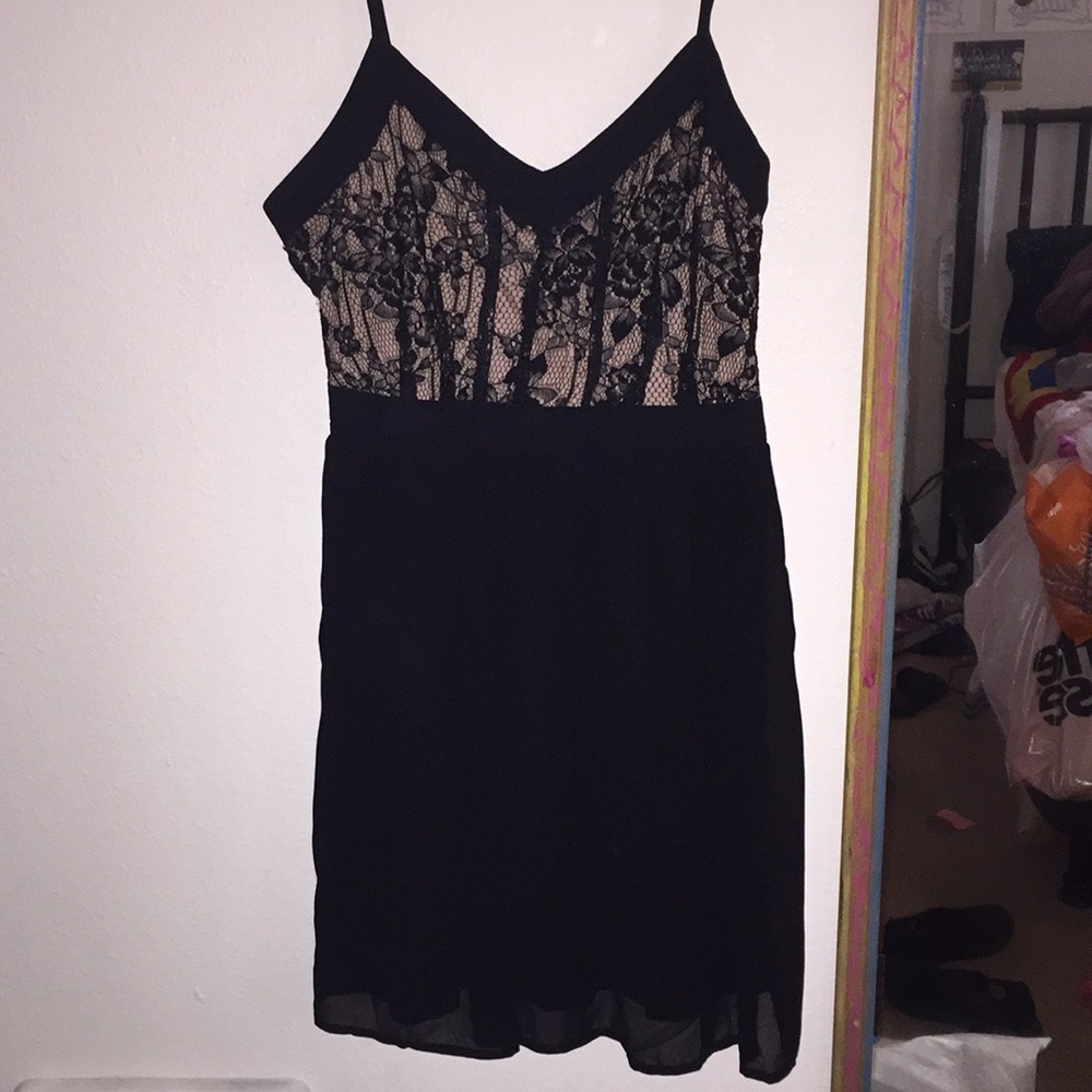 Black & Rose pink/cream lace dress